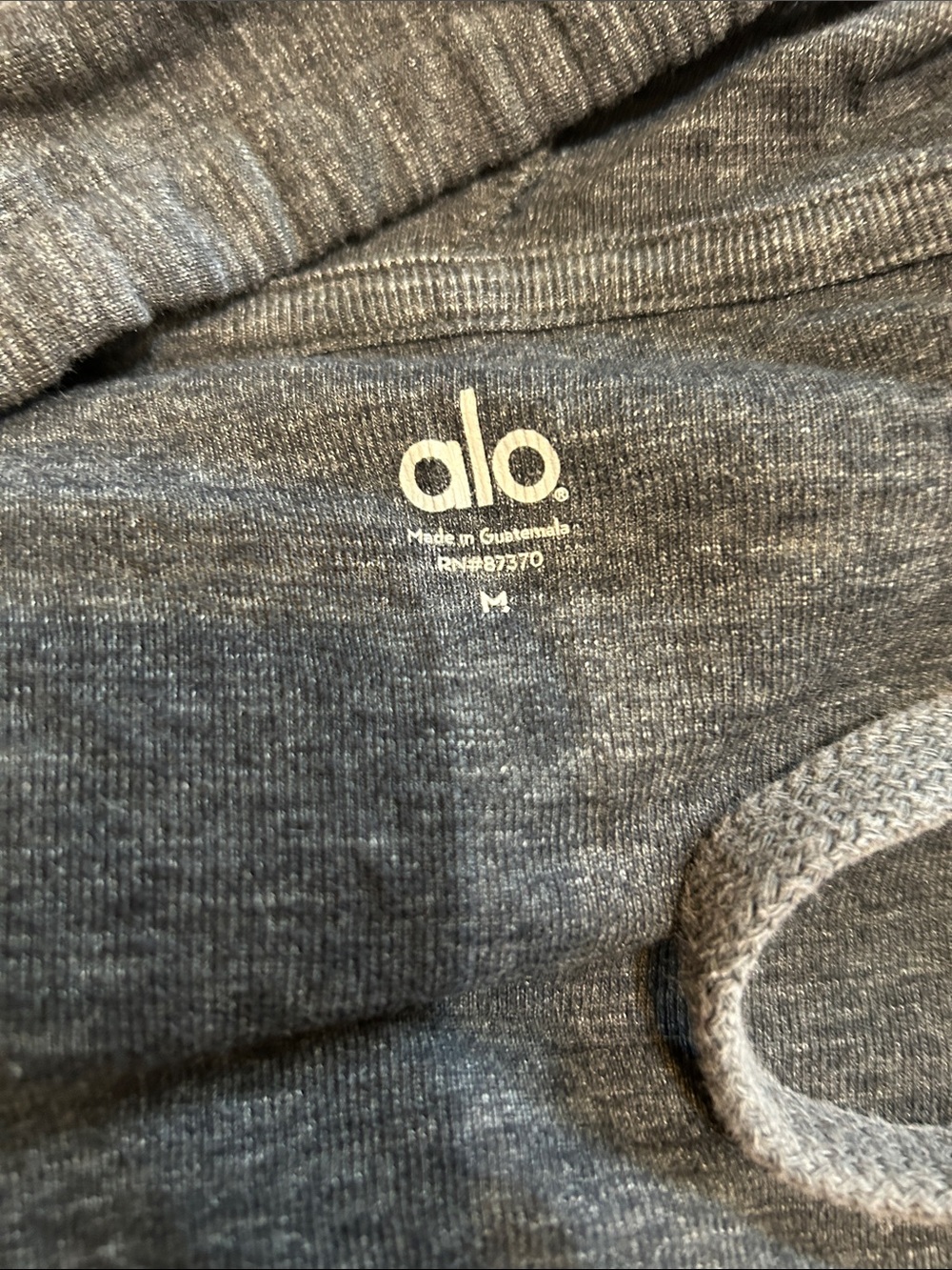Alo bundle 2 hoodies - Picture 4 of 6